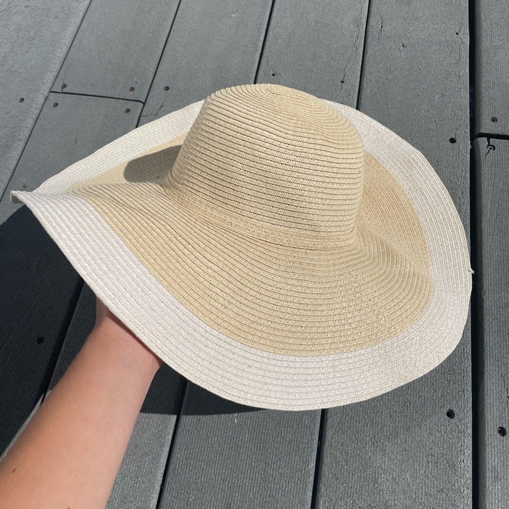 Wide Brim Two-Tone Straw Sun Hat - Beige and Cream